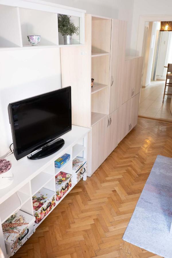 2 Rooms & Balcony - Top Location! Відень Екстер'єр фото